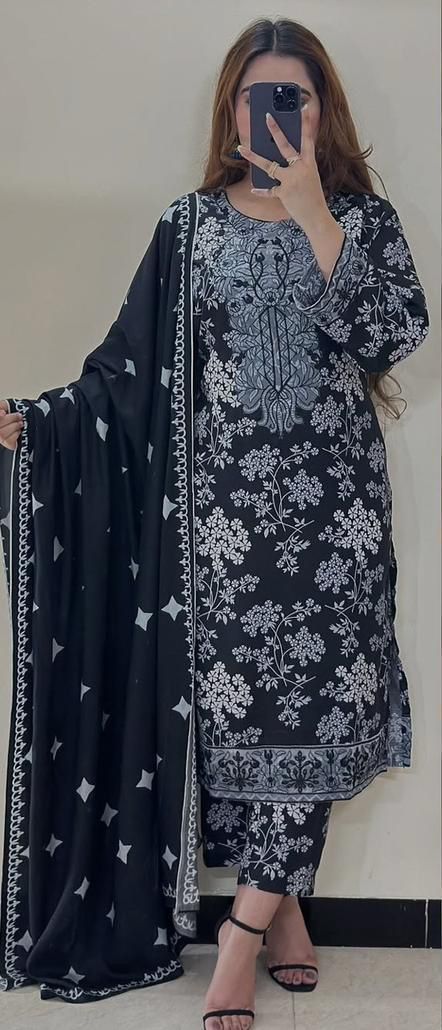 Buy Bin Saeed Lawn Collection 2026 | Printed 3PC Lawn Suit Online Pakistan