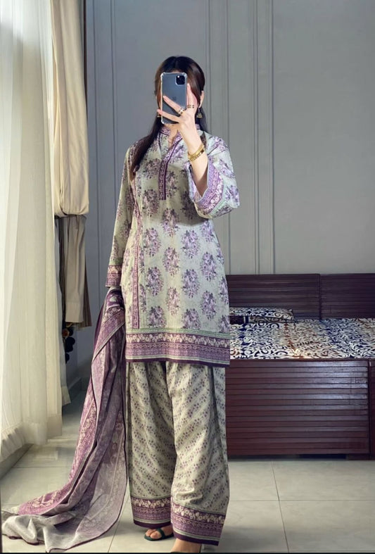 Buy Bin Saeed Lawn Collection 2026 | Printed 3PC Lawn Suit Online Pakistan